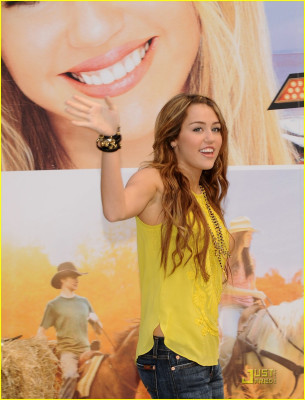 Miley Cyrus pic #151605
