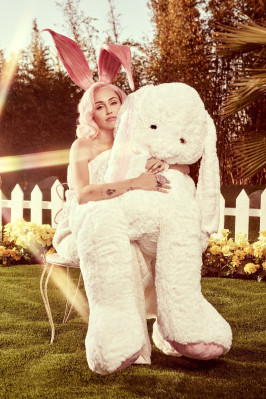 Miley Cyrus pic #1058241