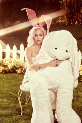 Miley Cyrus pic #1058236