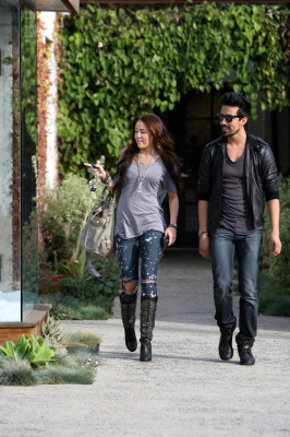 Miley Cyrus pic #430127