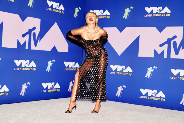 Miley Cyrus - &#039;2020 MTV Video Music Awards&#039; in New York (Arrival) | 30.08.2020