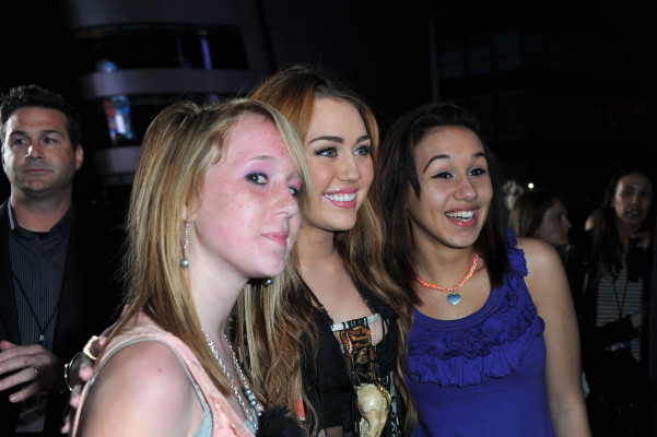 Miley Cyrus pic #425940