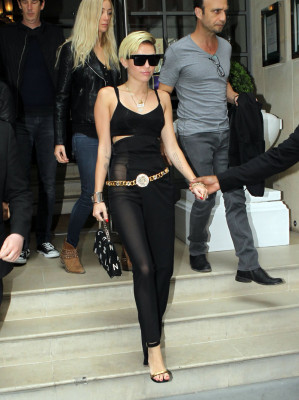 Miley Cyrus pic #665951