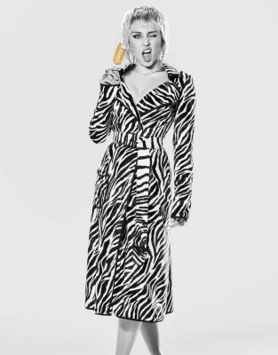 Miley Cyrus - &#039;Magnum&#039; Promoshoot // 2021