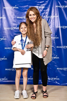 Miley Cyrus pic #430121