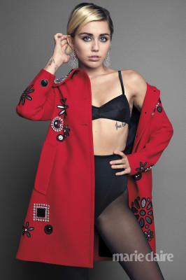 Miley Cyrus pic #830804