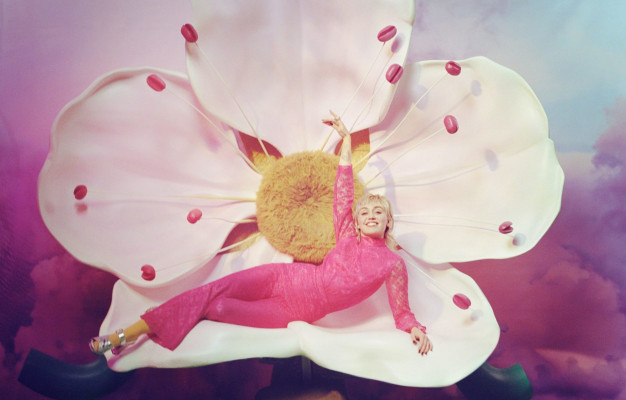 Miley Cyrus - Gucci Flora Fantasy Campaign (2021)