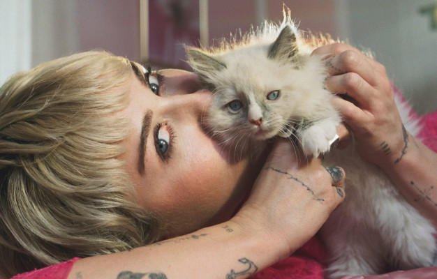 Miley Cyrus - Gucci Flora Fantasy Campaign (2021)