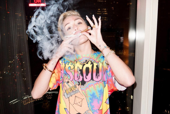 Miley Cyrus pic #669392