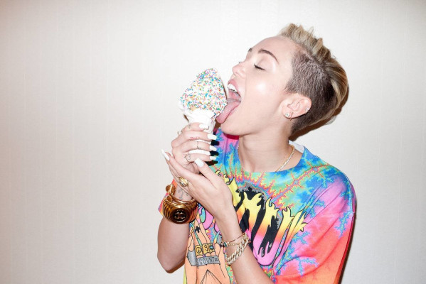Miley Cyrus pic #669393