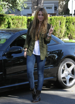 Miley Cyrus pic #335368