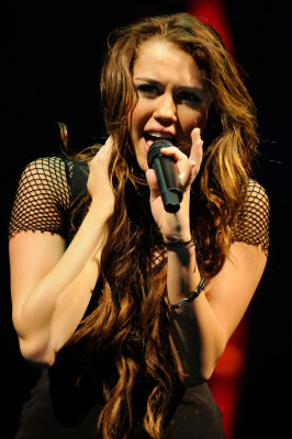 Miley Cyrus pic #460133