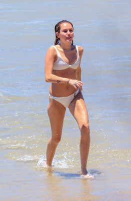 Miley Cyrus pic #1031166