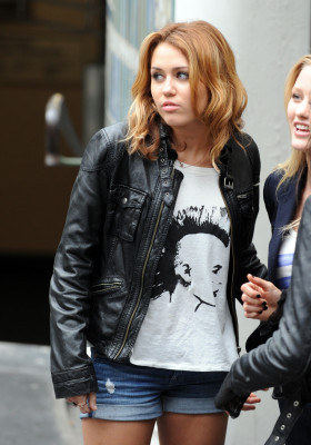 Miley Cyrus pic #421503