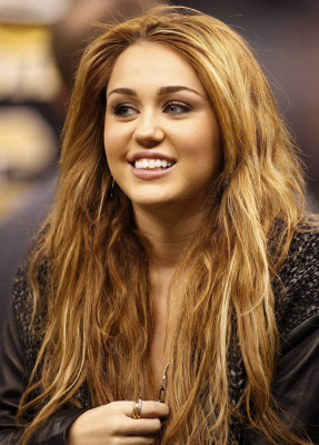 Miley Cyrus pic #327249