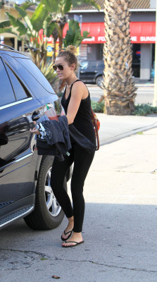 Miley Cyrus pic #489499