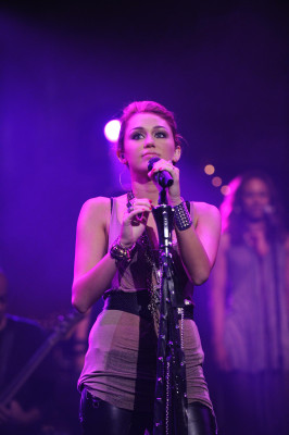 Miley Cyrus pic #394323