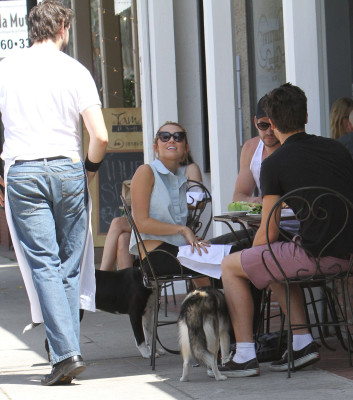 Miley Cyrus pic #511735