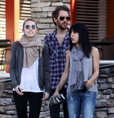 Miley Cyrus pic #484078
