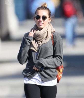 Miley Cyrus pic #484056