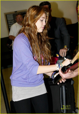 Miley Cyrus pic #153798