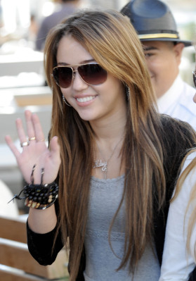 Miley Cyrus pic #166693