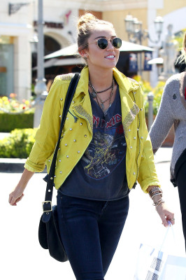 Miley Cyrus pic #495893