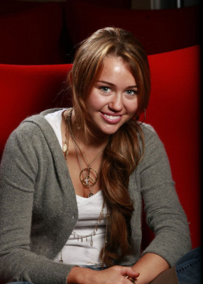Miley Cyrus pic #243436