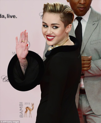 Miley Cyrus pic #679348