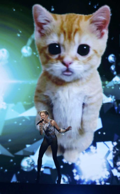 Miley Cyrus pic #681504