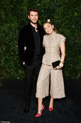 Miley Cyrus pic #1146637