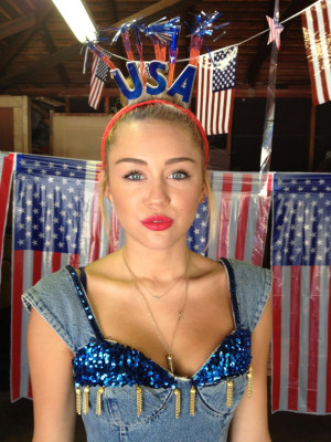 Miley Cyrus pic #531526