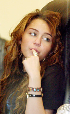 Miley Cyrus pic #130443