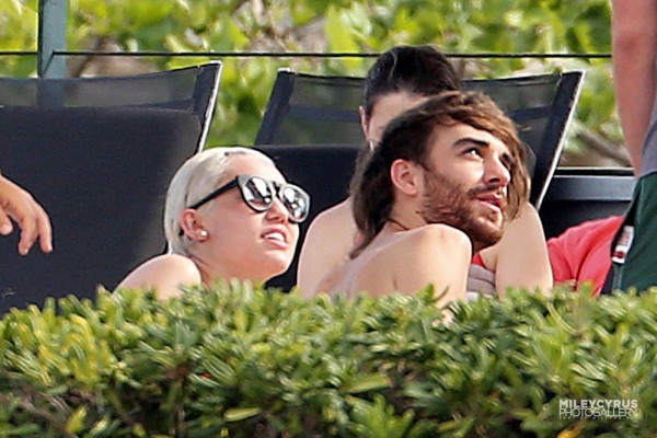 Miley Cyrus pic #742697