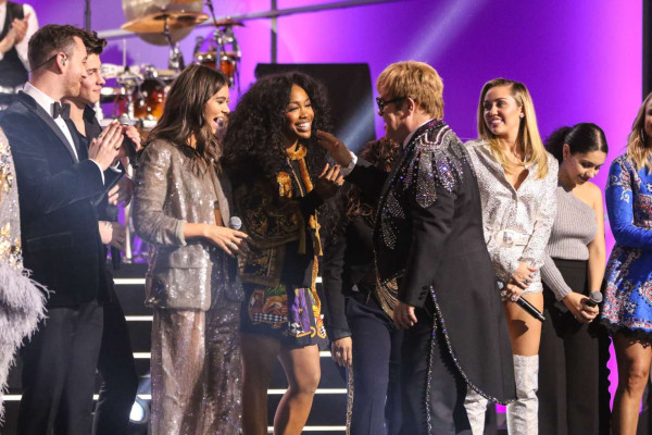 Miley Cyrus – ‘Elton John – I’m Still Standing – A Grammy Salute’ Concert 