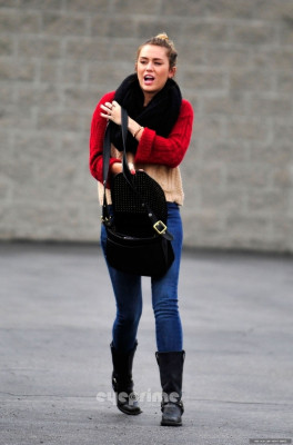 Miley Cyrus pic #464024