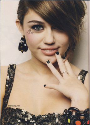 Miley Cyrus pic #215010