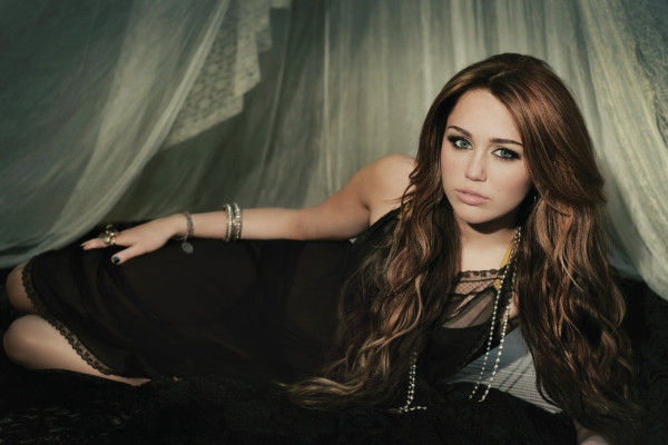 Miley Cyrus pic #271812