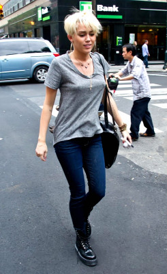 Miley Cyrus pic #554971