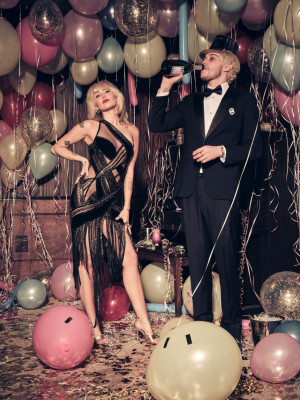 Miley Cyrus - Miley&#039;s New Years Eve Party in Miami 12/31/2021