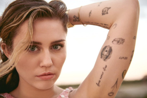 Miley Cyrus – Vanity Fair March 2019