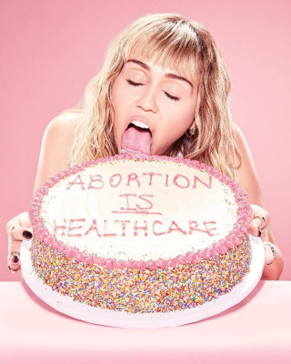 Miley Cyrus pic #1182661