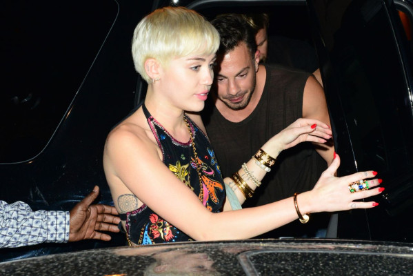 Miley Cyrus pic #714033