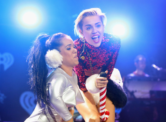 Miley Cyrus pic #684796