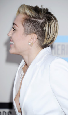 Miley Cyrus pic #681536