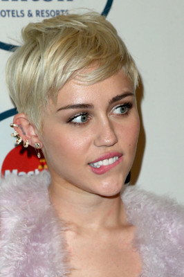 Miley Cyrus pic #695683