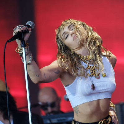 Miley Cyrus pic #1192624