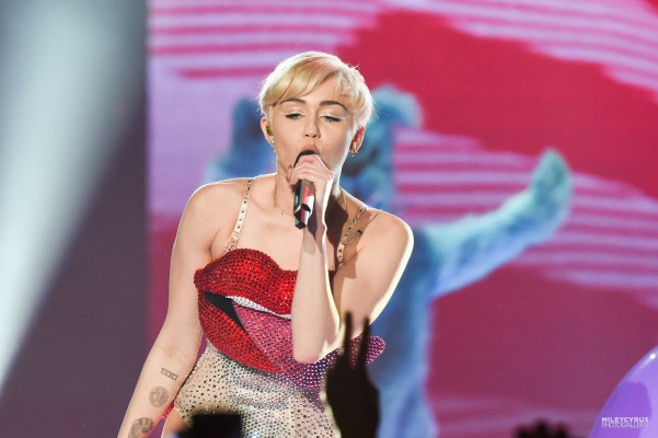 Miley Cyrus pic #737482