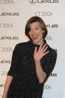 photo 16 in Milla Jovovich gallery [id374355] 2011-03-21 00:00:00