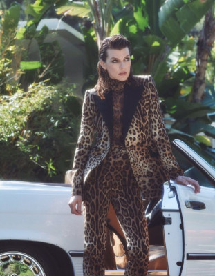 Milla Jovovich – Elle Magazine Italia April 2019